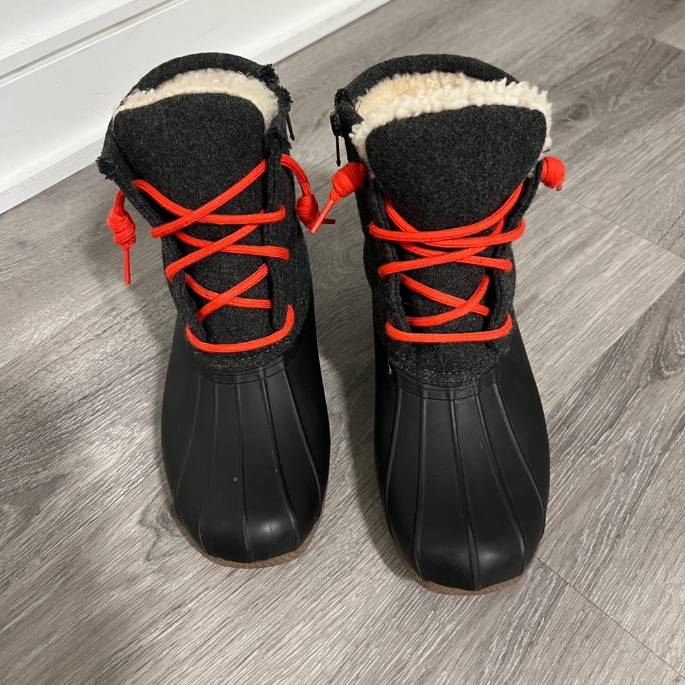 Sperry shearling boots